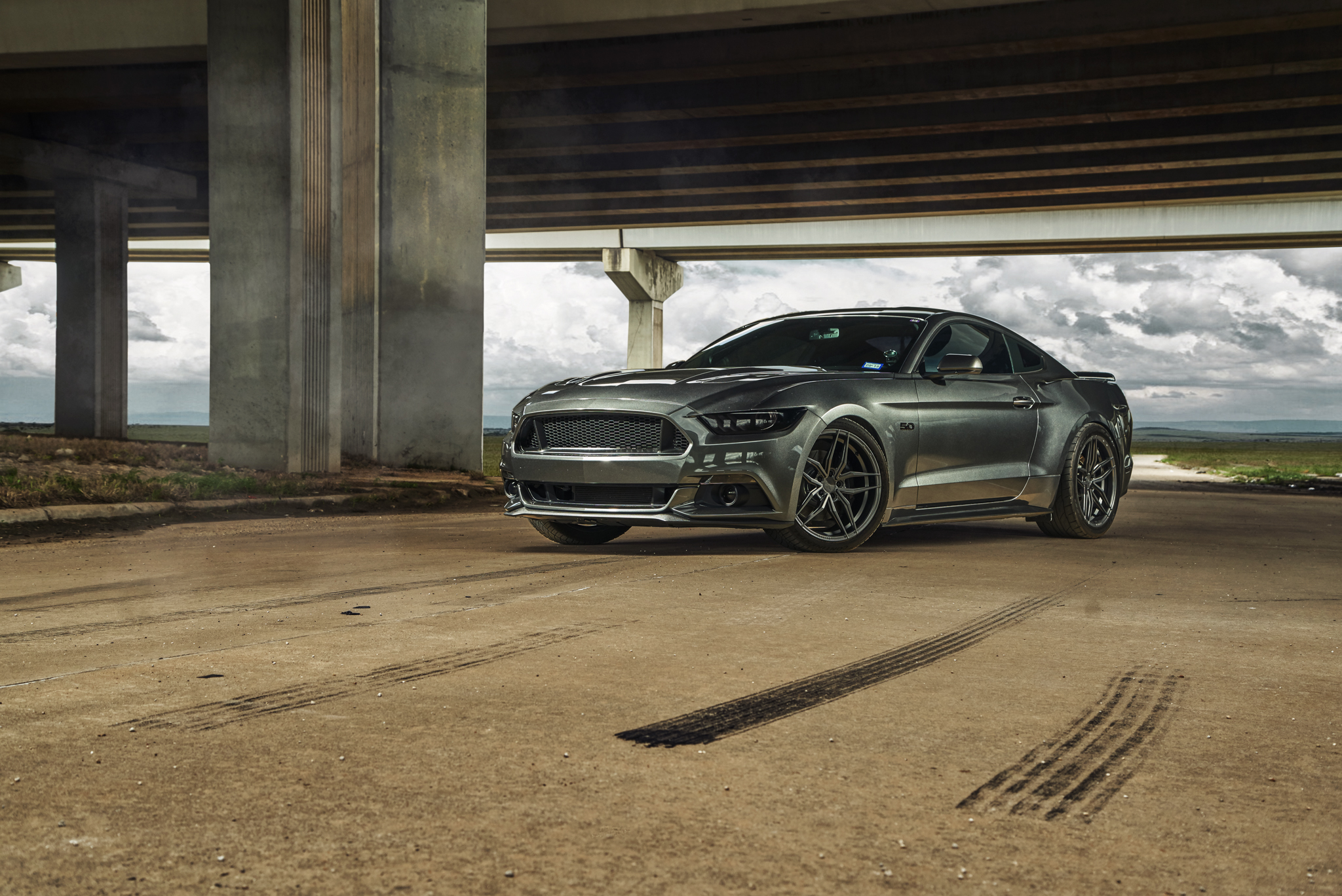 2016 S550 Ford Mustang - FR5 Matte Graphite (2 of 7)