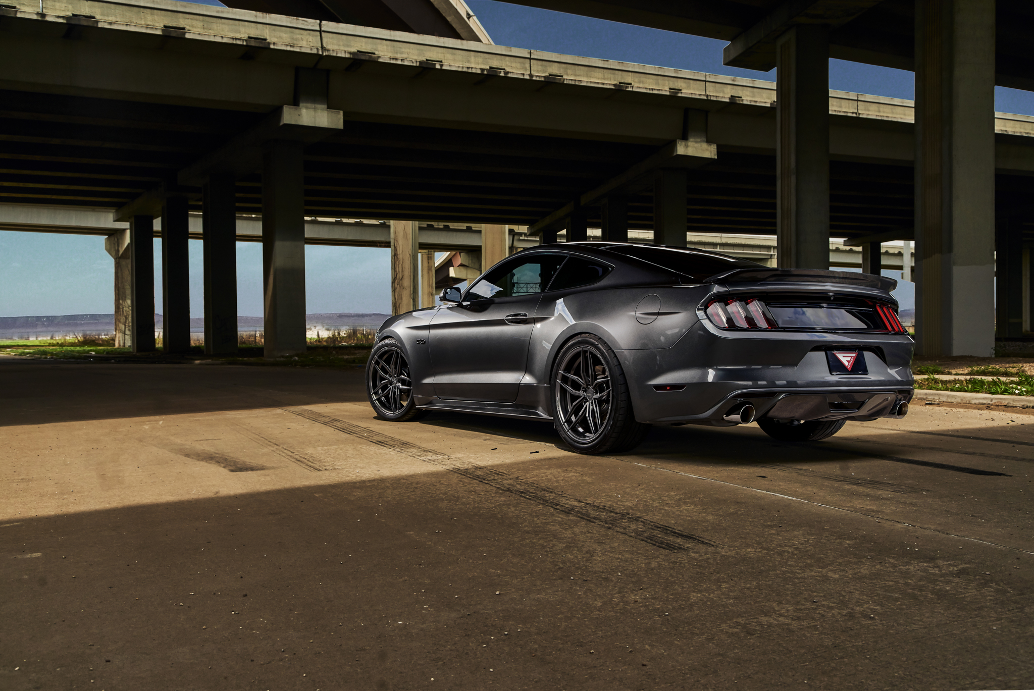 2016 S550 Ford Mustang - FR5 Matte Graphite (4 of 7)