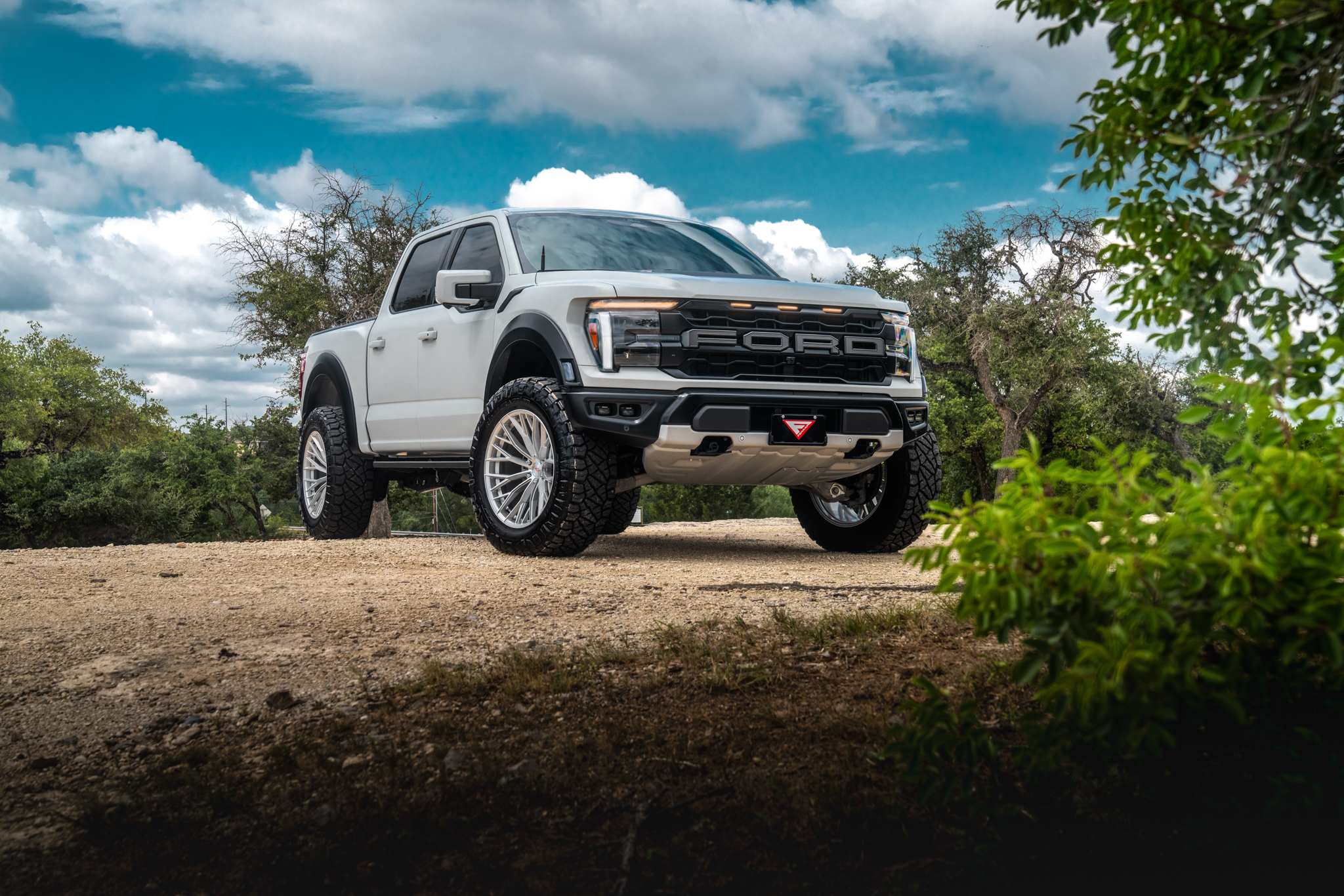 2024 Ford Raptor – FTR9