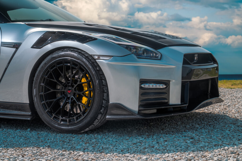Nissan GTR – FR12 OB – FERRADA WHEELS