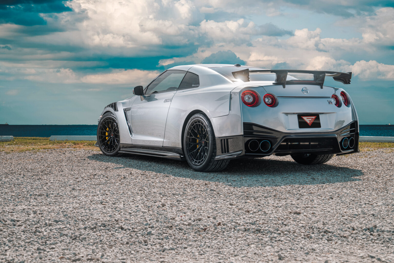 Nissan GTR – FR12 OB – FERRADA WHEELS