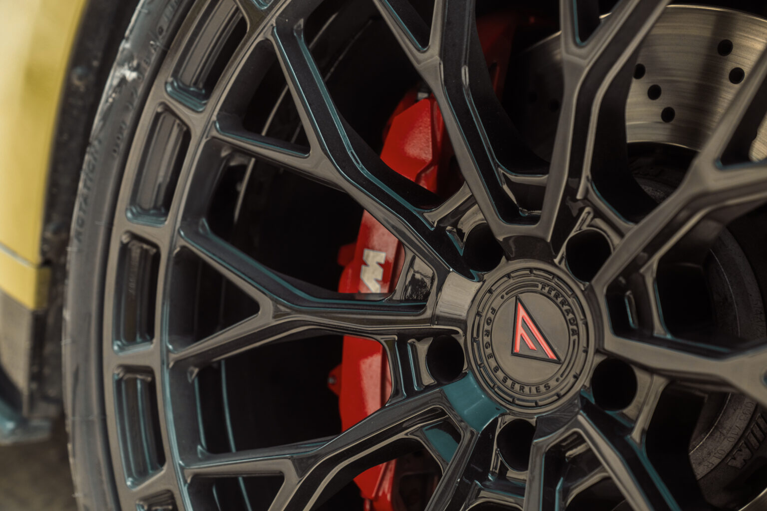 2024 BMW M3 – FR12 OB – FERRADA WHEELS