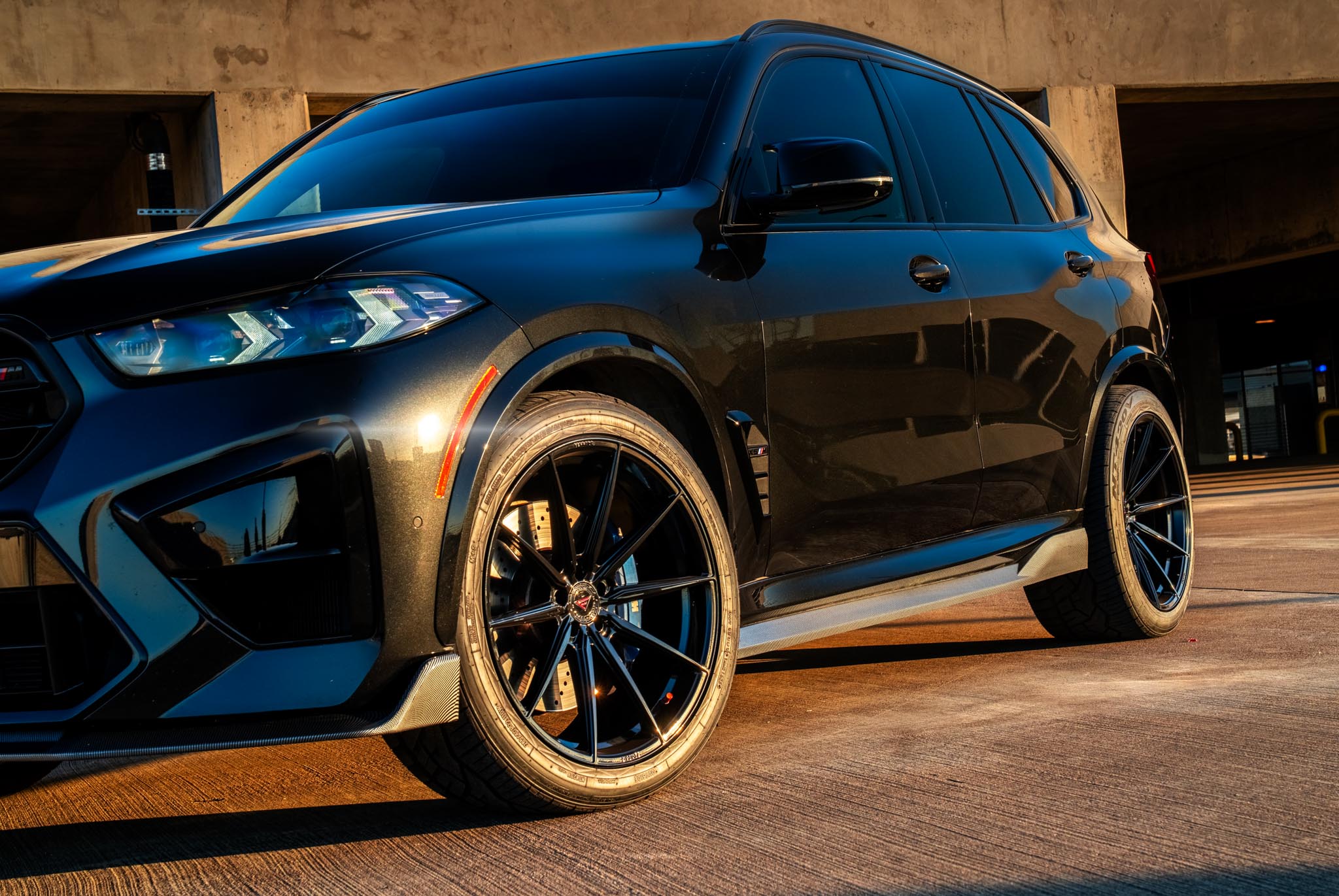 BMW X5M - FR10 OB (2 of 6)