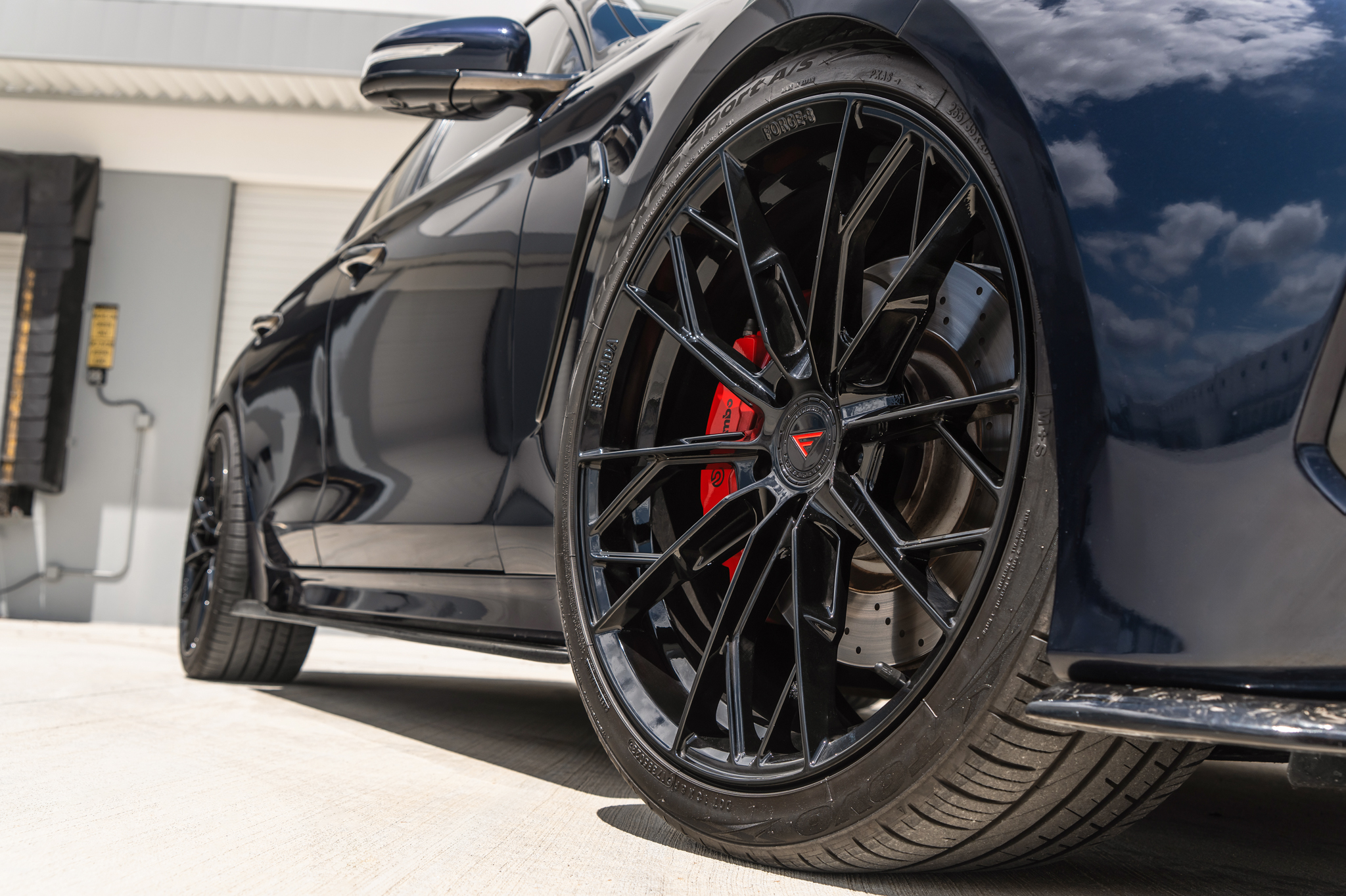 Genesis G70 - FR11 OB (3 of 13)